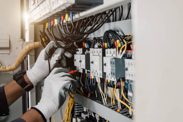Best Circuit Breaker Repair  in East Lake, FL